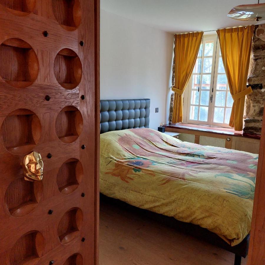Le Vieux Moulin Bed and Breakfast Goudelin Eksteriør billede